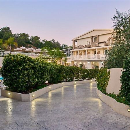Mavrikos Hotel Plános Екстериор снимка