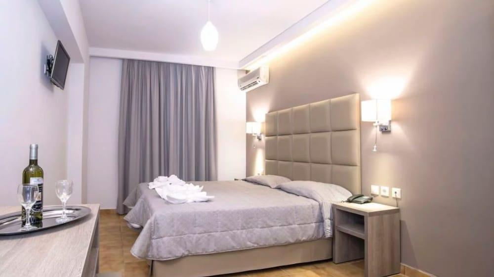 Mavrikos Hotel Plános Екстериор снимка