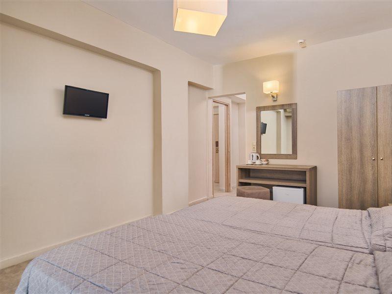 Mavrikos Hotel Plános Екстериор снимка