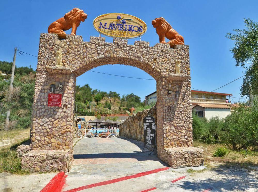 Mavrikos Hotel Plános Екстериор снимка