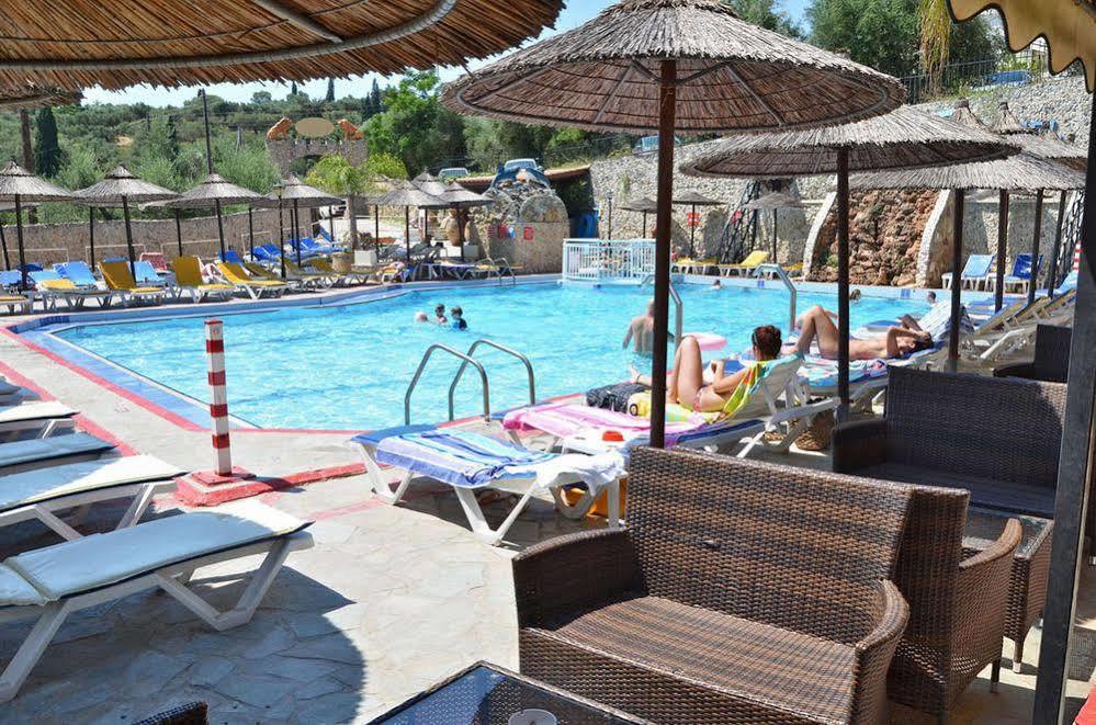 Mavrikos Hotel Plános Екстериор снимка
