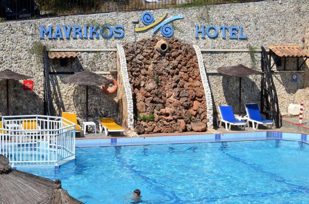 Mavrikos Hotel Plános Екстериор снимка